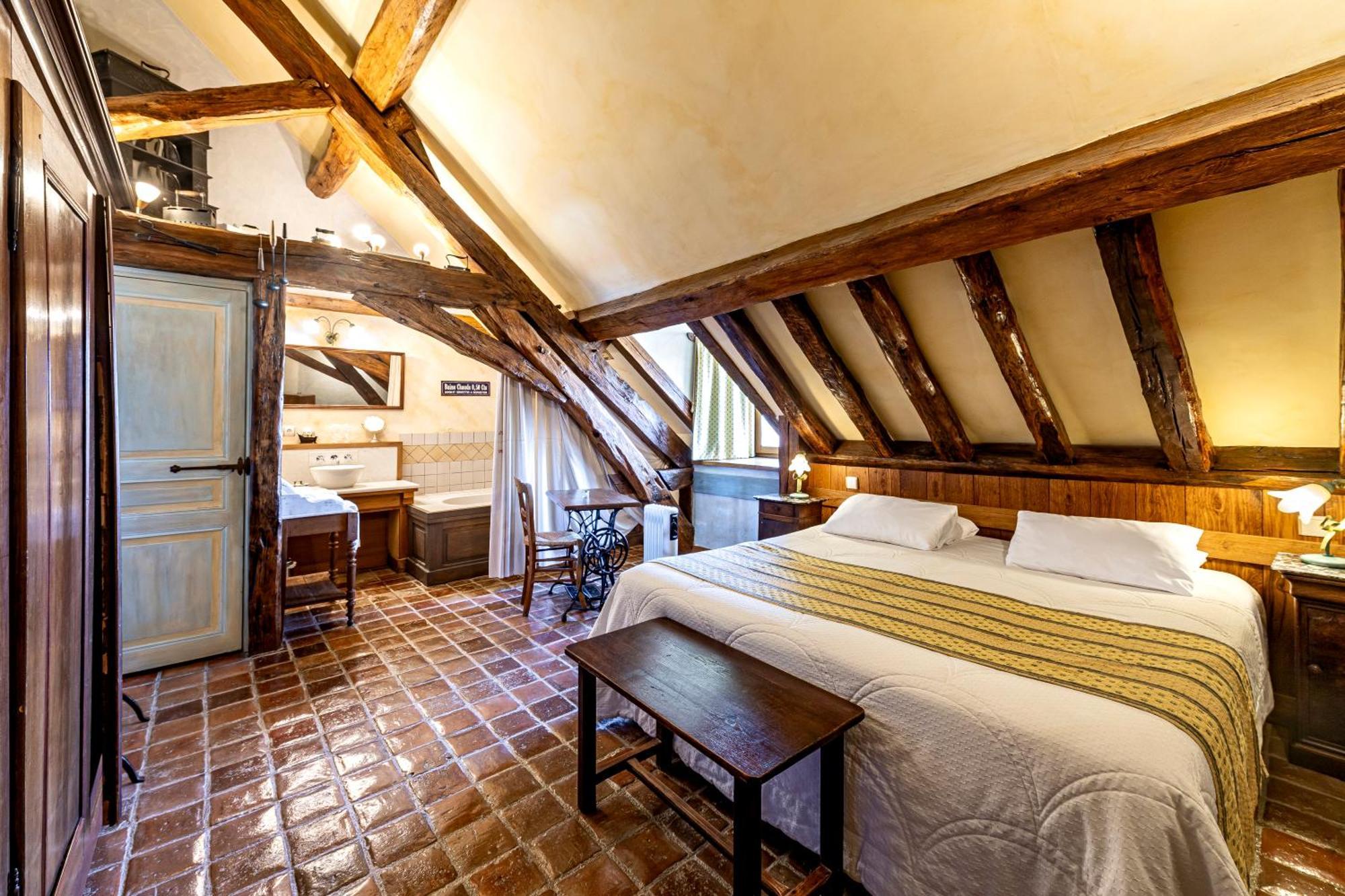Hotel De La Beursaudiere Nitry Eksteriør bilde