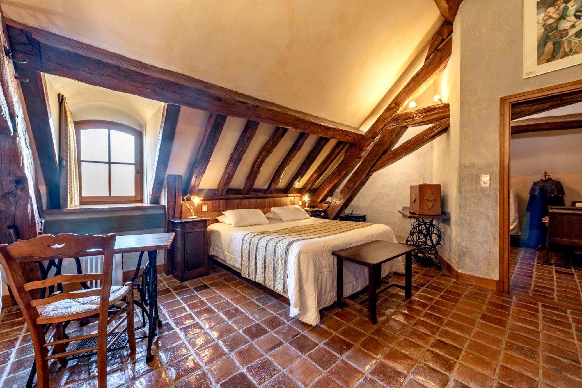 Hotel De La Beursaudiere Nitry Eksteriør bilde