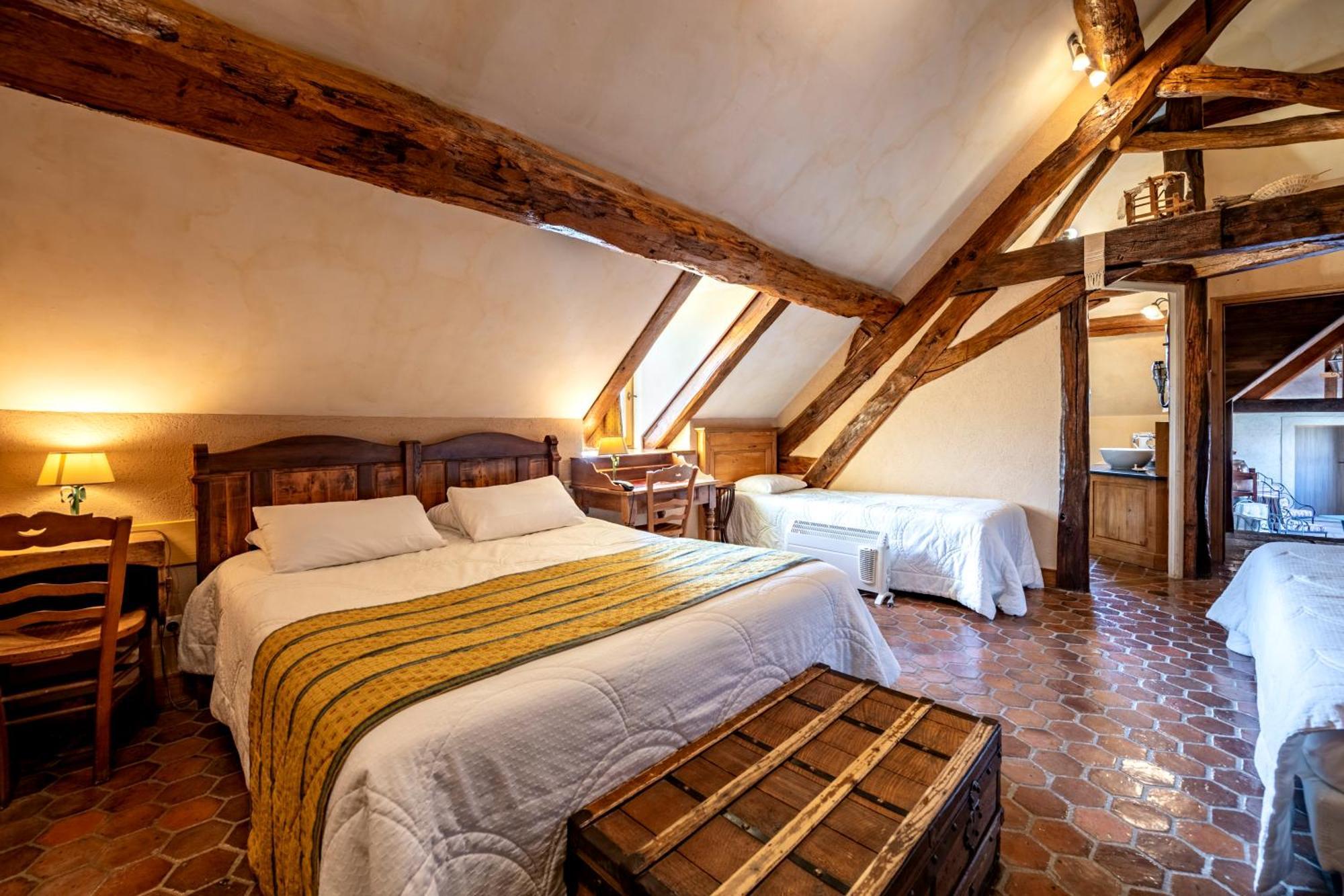 Hotel De La Beursaudiere Nitry Eksteriør bilde