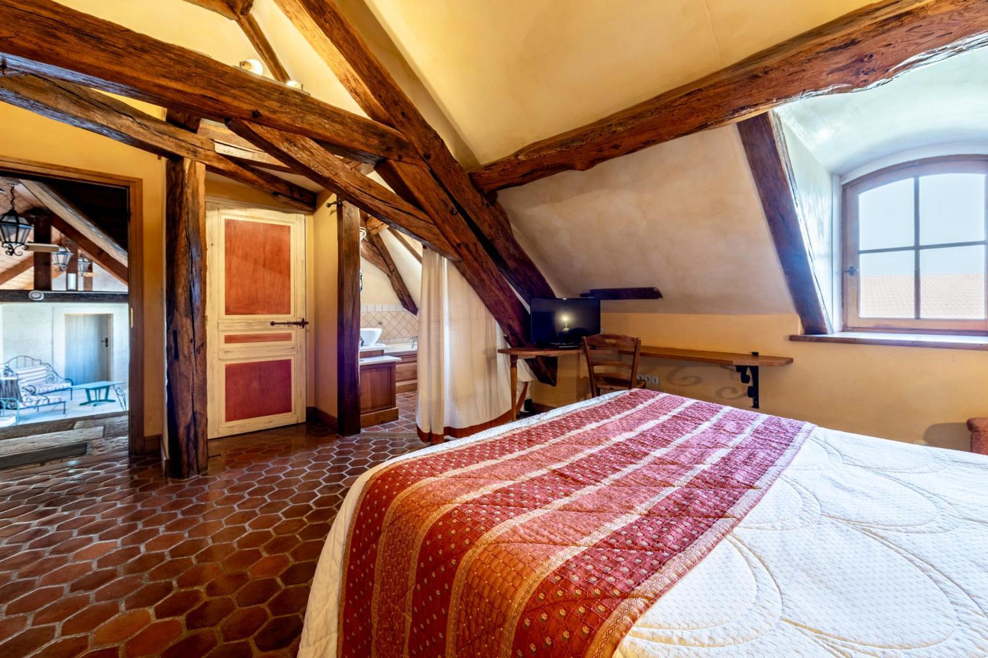 Hotel De La Beursaudiere Nitry Eksteriør bilde